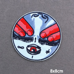 Bügelaufkleber - Love Conquers